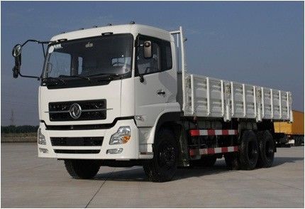 الصين 6x4 245hp البضائع فان شاحنة مع الكمون C245 33engine / سريع 9JS119T-B علبة التروس المزود