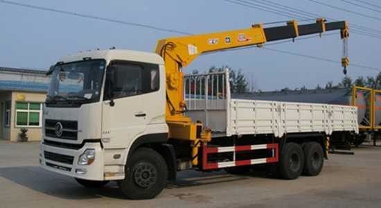 الصين دونغفنغ 6 × 4 10 عجلات LHD ، RHD شنت شاحنة رافعة مع القدرات 10ton للبيع المزود