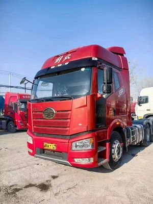 FAW استخدمت الوزن الثقيل 6x4 550hp J6P شاحنة جرار
